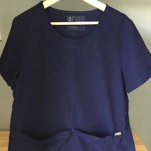 FIGS women’s Rama - crewneck scrub top